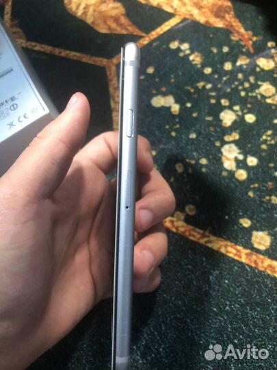 iPhone 6S, 32 ГБ