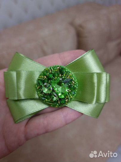 Брошь бант