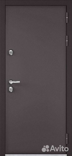 Дверь входная в дом