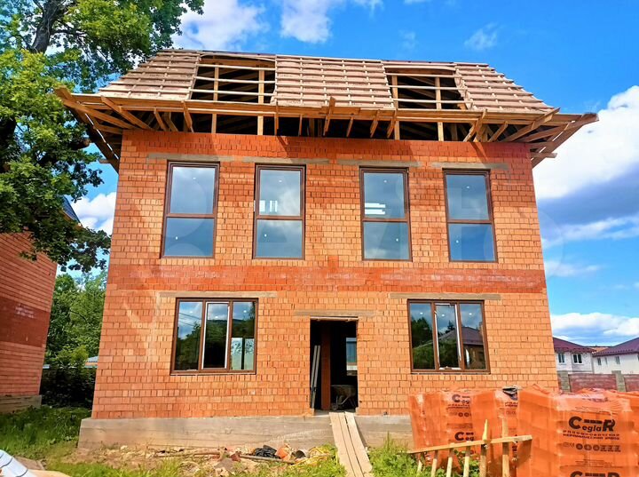 2-к. квартира, 95 м², 2/3 эт.