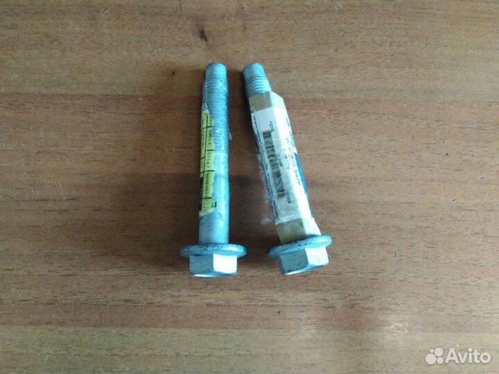 Болт амортизатора передний Ford Expedition 2003