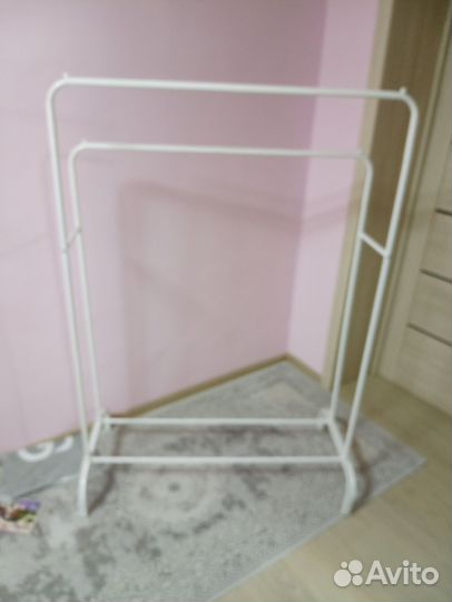 Вешалка для одежды напольная металлическая