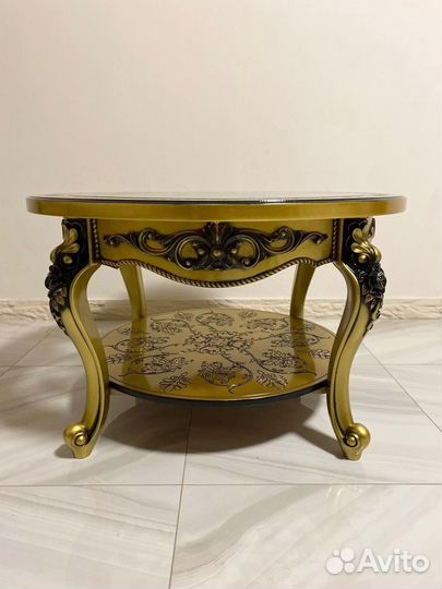 Журнальный столик маркиза золотом