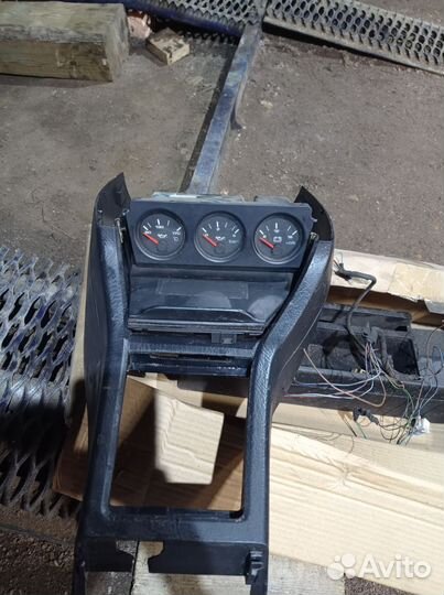 Доп приборы audi 80