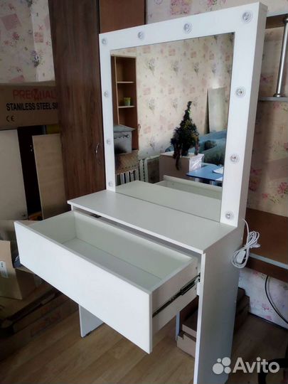 Зеркало для визажиста