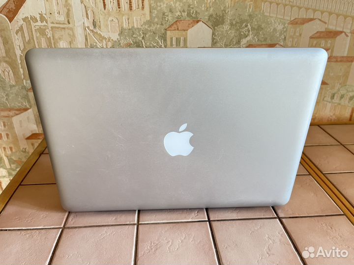 Apple MacBook Pro 13