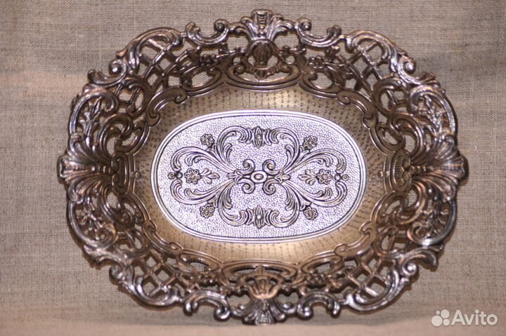 Старинная конфетница сухарница блюдо металл