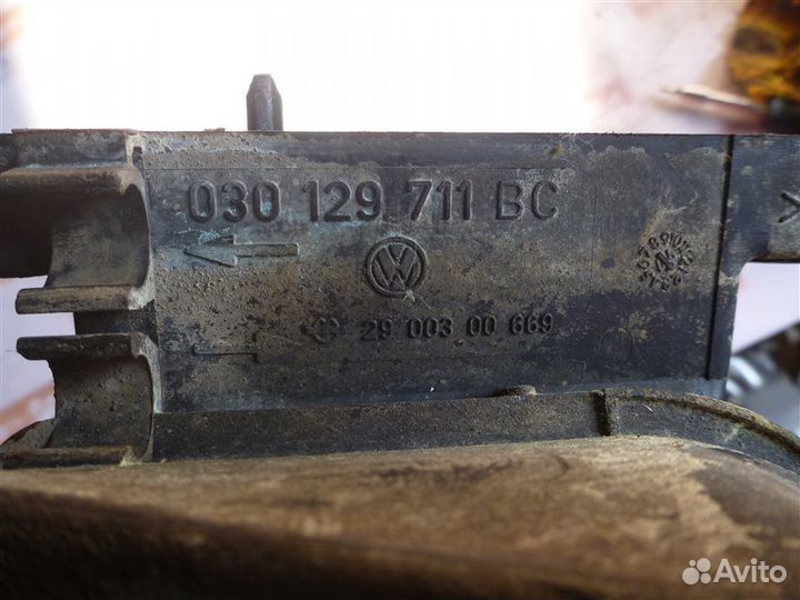 Коллектор впускной Volkswagen Polo 6N1 AEX 1997