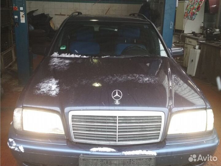 Разбор на запчасти Mercedes C W202
