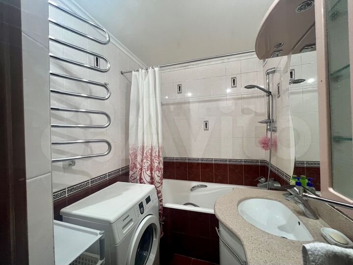 5-к. квартира, 96 м², 2/9 эт.