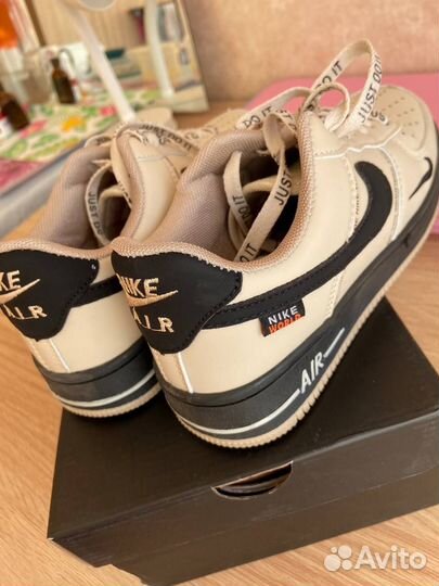 Кроссовки nike