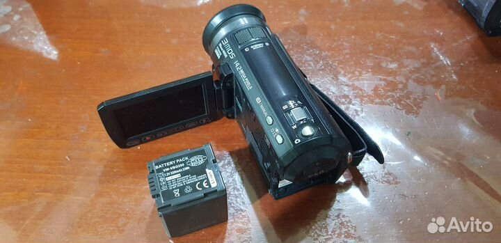 Видеокамера Panasonic SD600