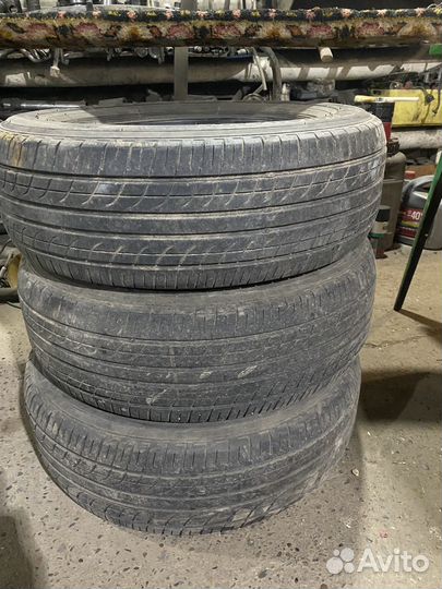 Yokohama 902W 20.5/65 R15 22G