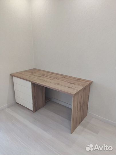 Стол письменный под заказ