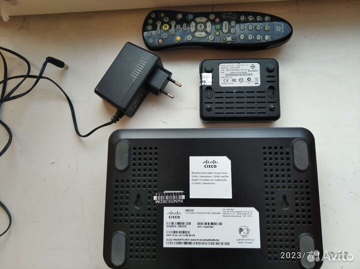 Тв приставка Билайна и роутер