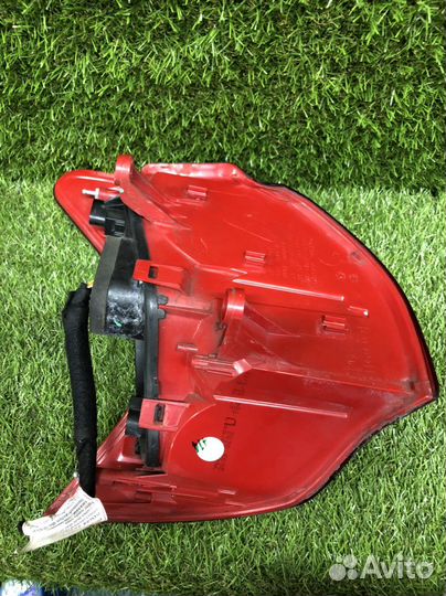 Фонарь задний правый Peugeot 3008