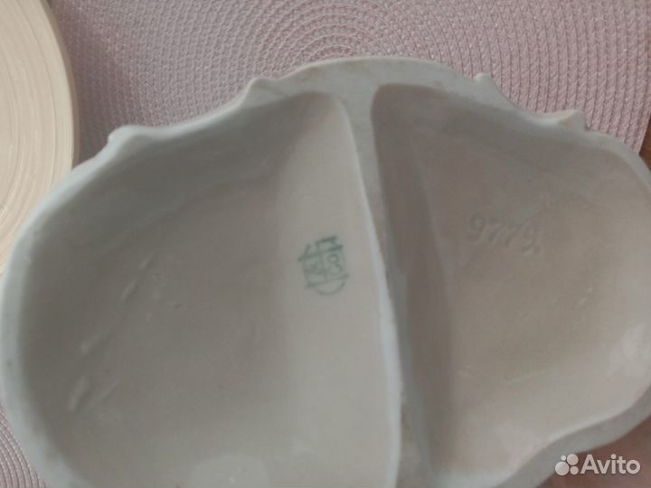 Фарфоровые статуэтки германия мальчик держит козла