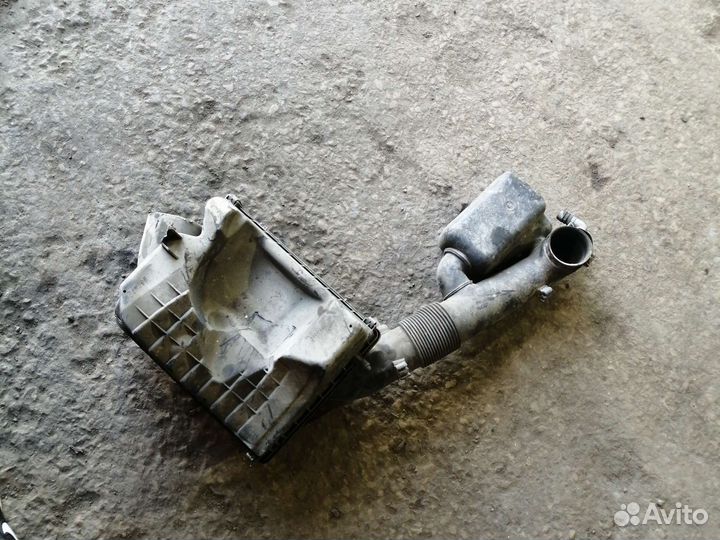 Корпус воздушного фильтра opel astra g Zafira А