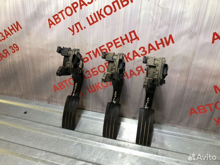 Электронная педаль газа Дастер 1