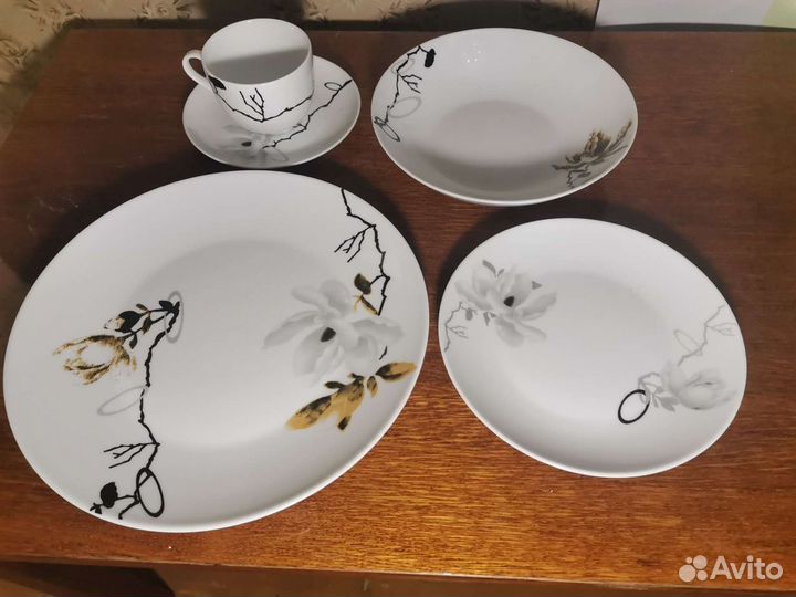 Сервиз столовый, новый, 30предметов