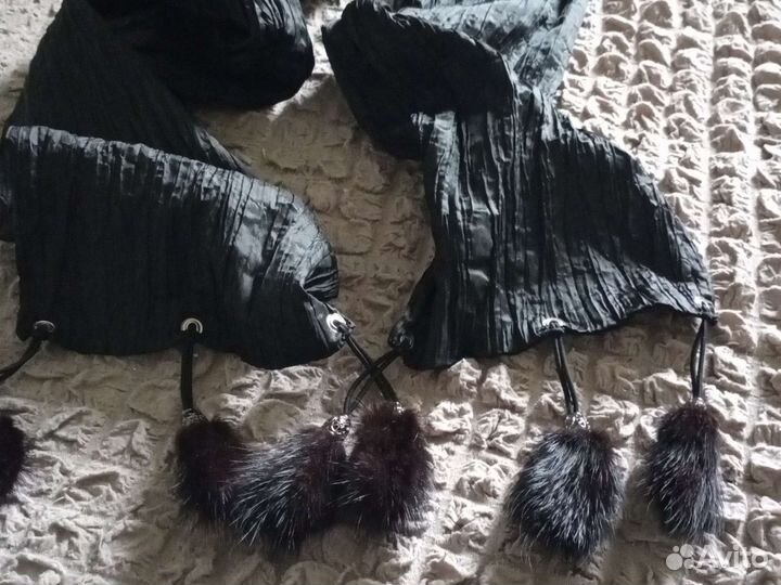 Шарф с норковыми кисточками