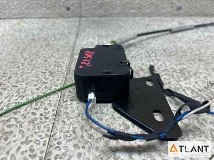 Замок лючка бензобака BMW 6-series