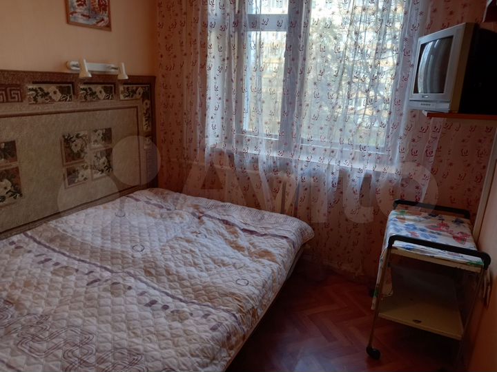 Комната 10 м² в 6-к., 4/5 эт.