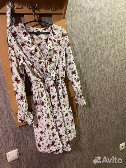 Платье женское