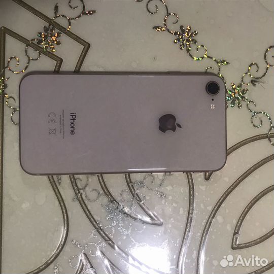 iPhone 8, 64 ГБ