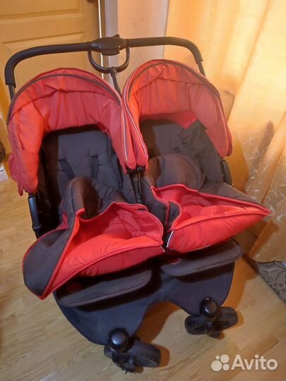 Коляска для двойни