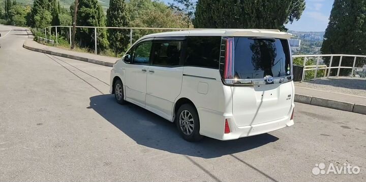 Toyota Noah 1.8 CVT, 2020, 60 000 км