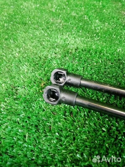 Амортизатор крышки багажника Bmw 335I E93 N54B30A