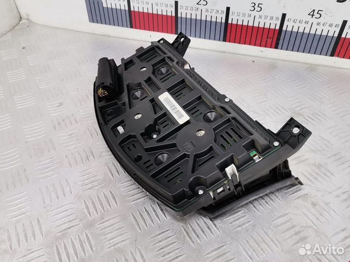 Панель для Opel Zafira B