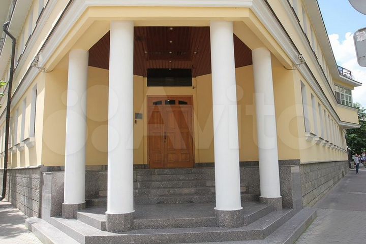 Презентабельный офис со своб.входом, 320 м²