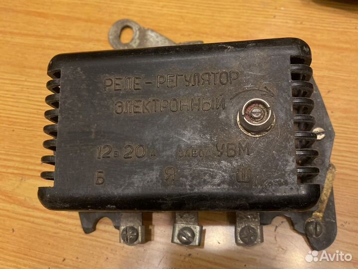 Регулятор напряжения ретро