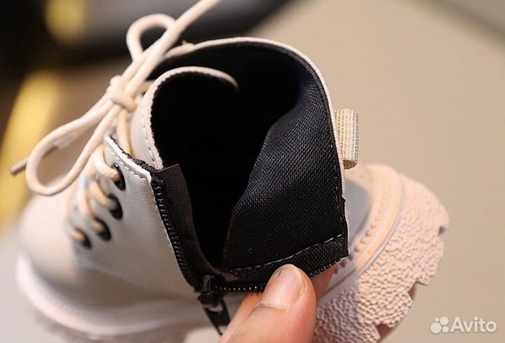 Демисезонные детские ботинки тимберленды