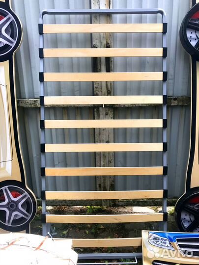 Детская кровать машина с матрасом