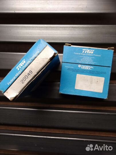 Запчасти на jeep grand cherokee zj