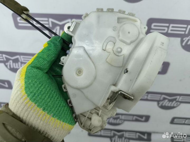 Замок двери передний левый Honda Civic FD1 FD3 FD7