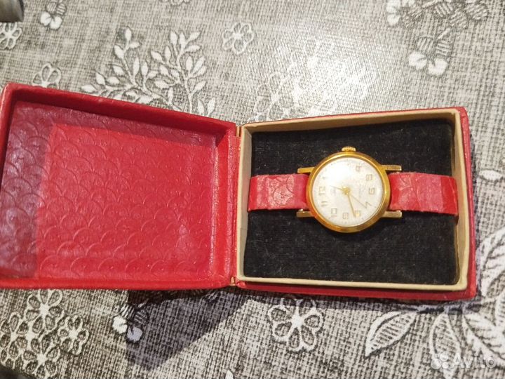 Наручные часы