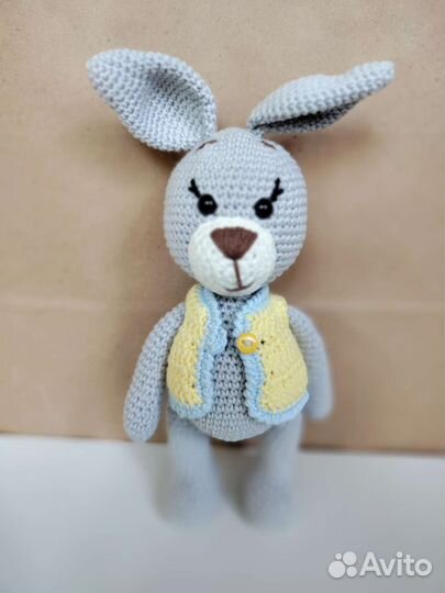 Мягкая игрушка Заяц (амигуруми) ручной работы