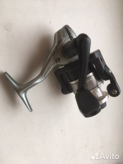 Катушка Shimano Alivio 1000F