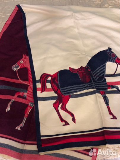 Шарфы и палантины новый