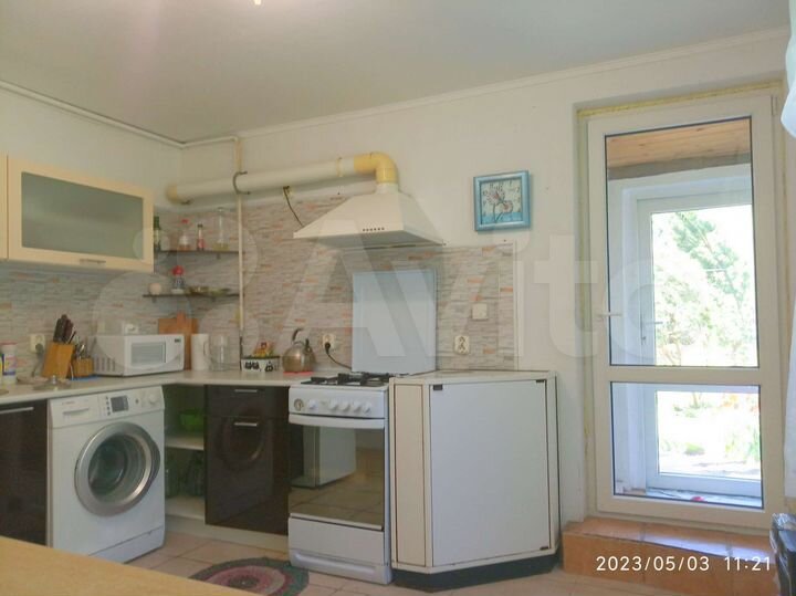 2-к. квартира, 74 м², 1/2 эт.