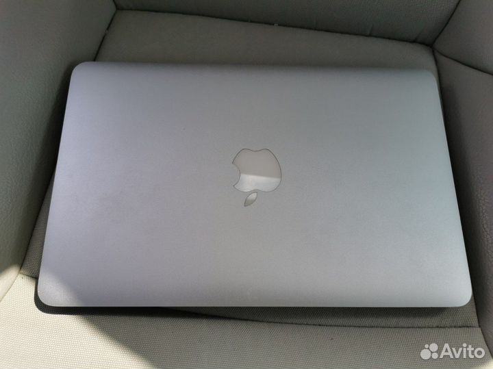 Macbook air 11 2011