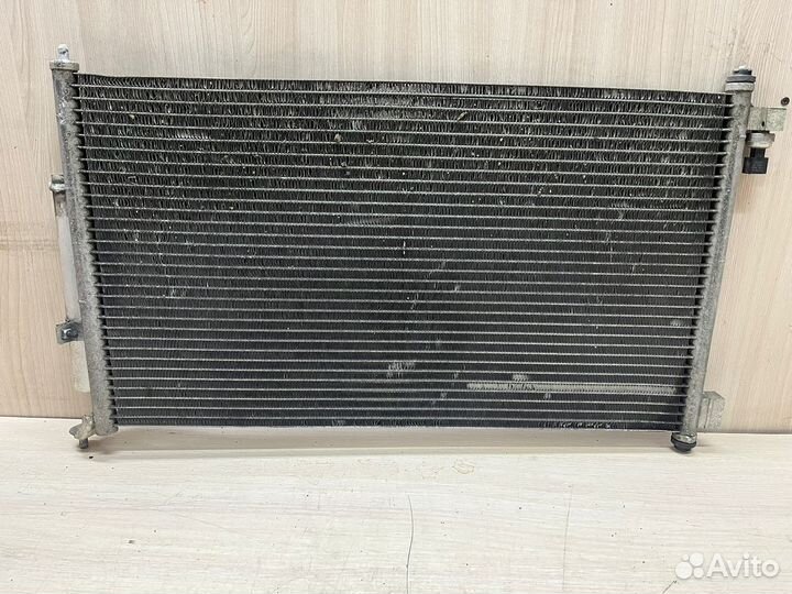 Радиатор кондиционера Nissan note e11