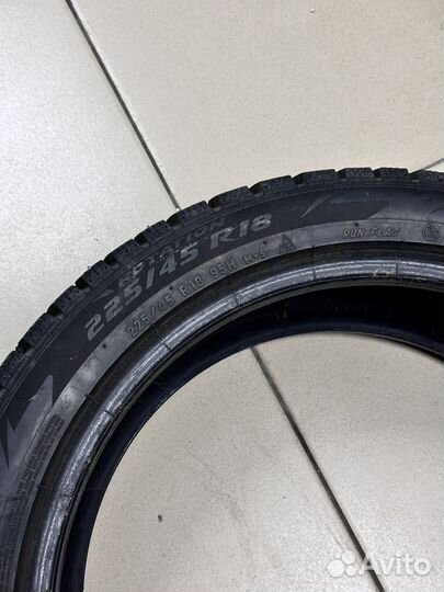 Pirelli Ice Zero 225/45 R18 95H