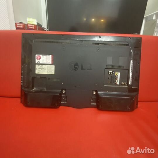Телевизор LG 32LA662V