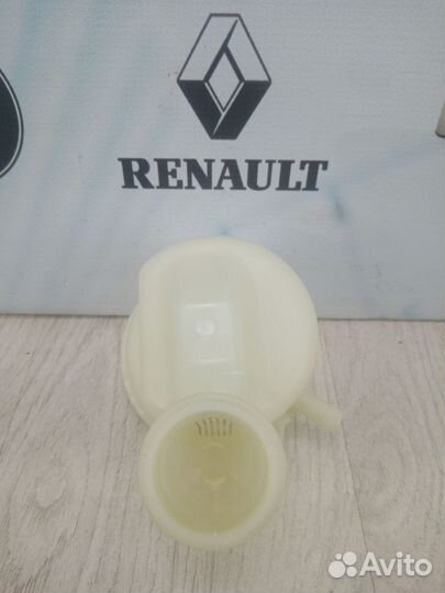 Бачок эгур гур насоса электрогидроусилителя руля R