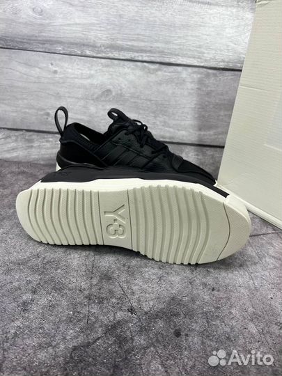 Новый Кроссовки Adidas Y3